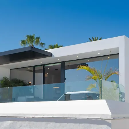 Luxury Ocean View Retreat 2bedroom With Jacuzzi Apartment