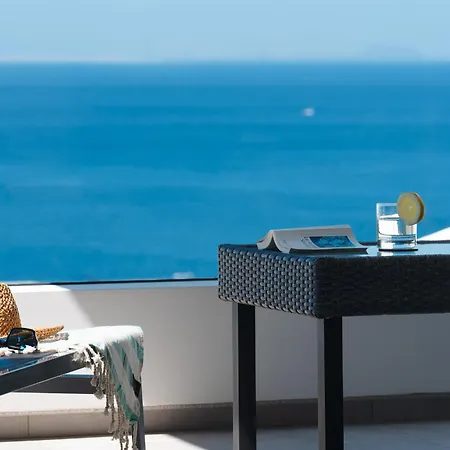 Luxury Ocean View Retreat 2bedroom With Jacuzzi Apartment Puerto del Carmen (Lanzarote)