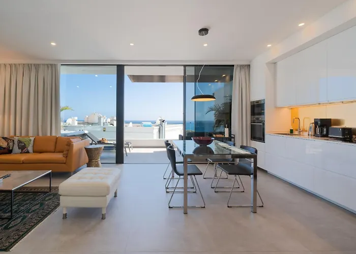 Luxury Ocean View Retreat 2bedroom With Jacuzzi Apartment *