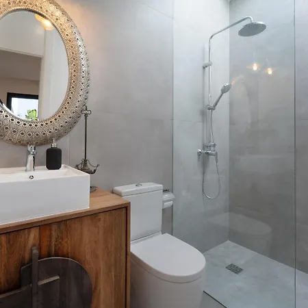 Luxury Ocean View Retreat 2bedroom With Jacuzzi Apartman