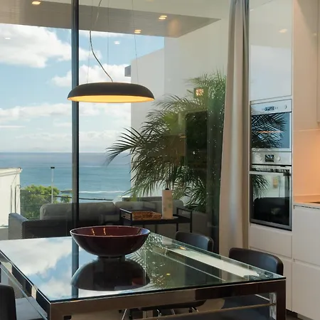 Luxury Ocean View Retreat 2bedroom With Jacuzzi *